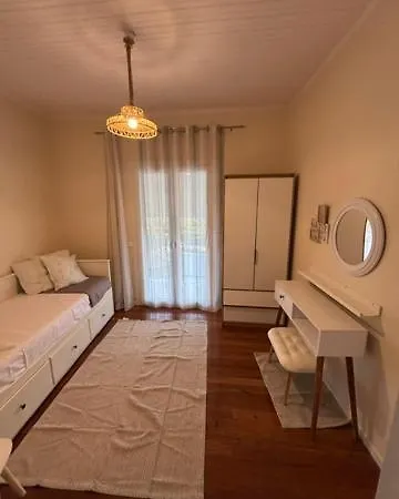 Apartman Bacalaros House 2 *